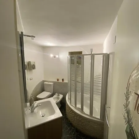 Ciuri Tuttu L'annu Guest house *